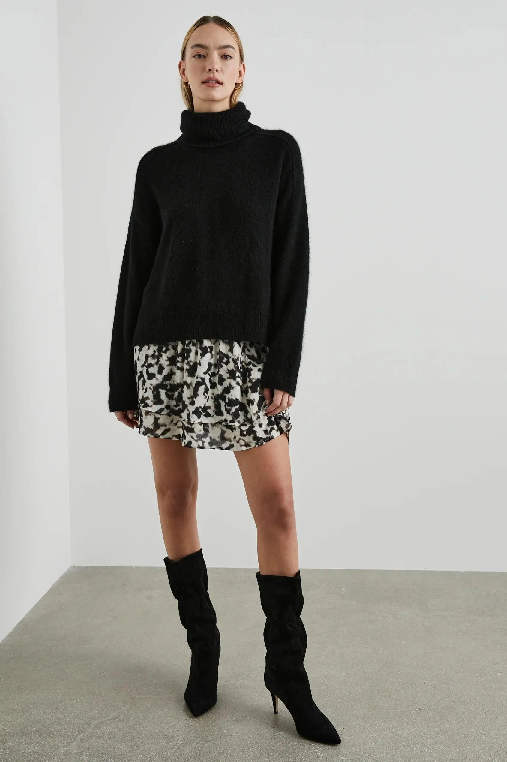 Addison Skirt Blurred Cheetah