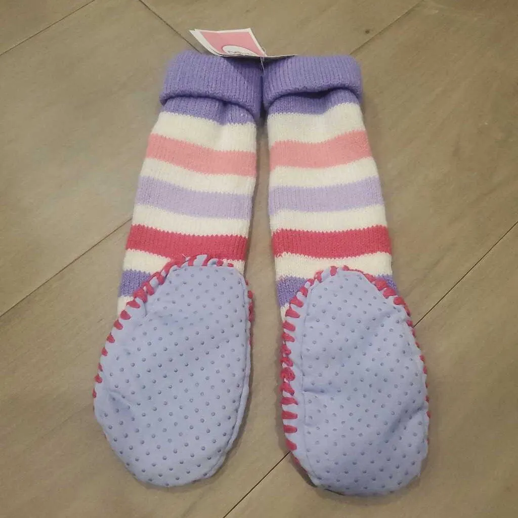 Circo non slip sock slippers new with tags 12-24m