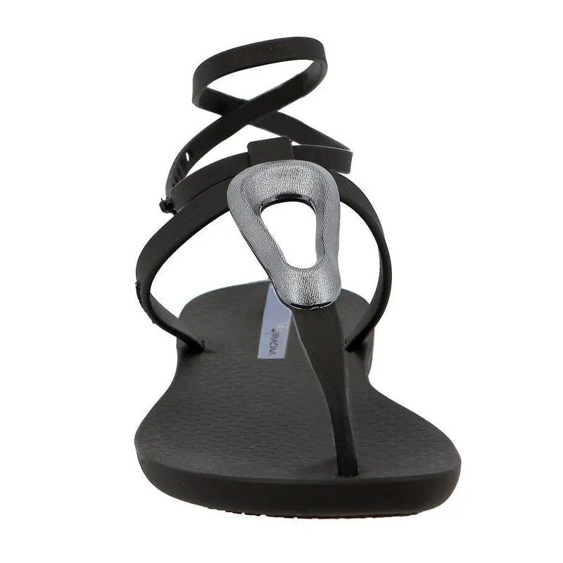 Ipanema Hera Hoop Thong Sandals - Black