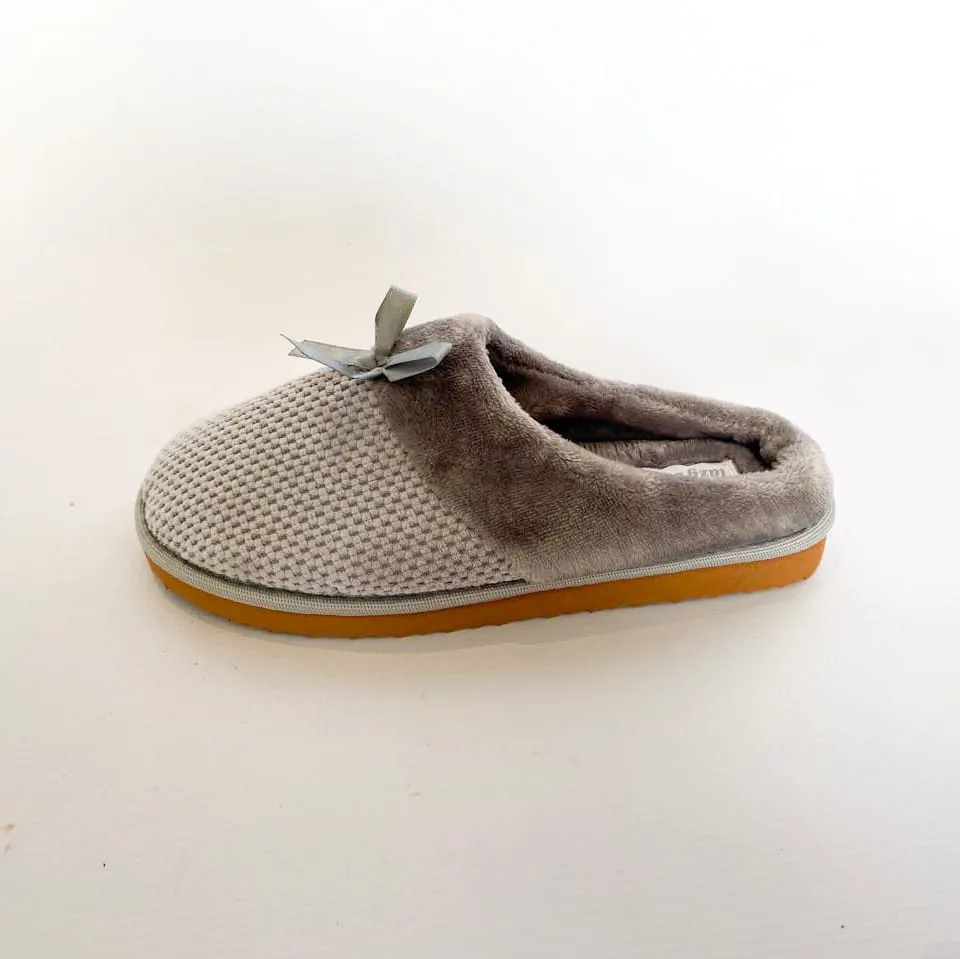 Lazy Bones grey bow slipper