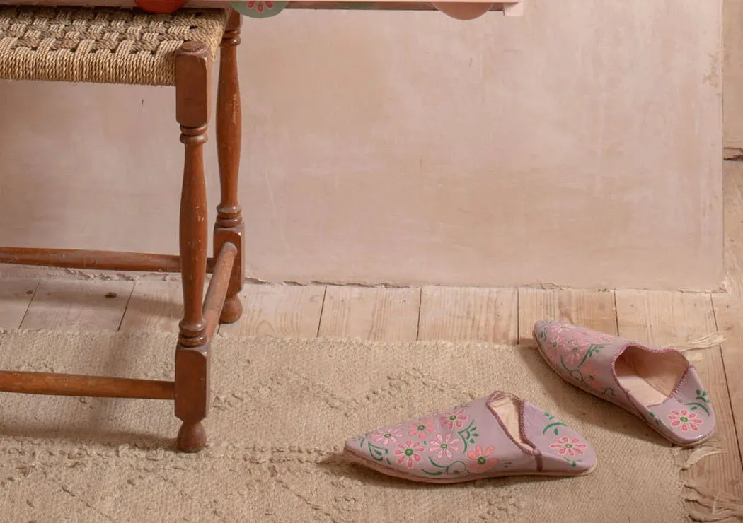 Moroccan Leather Babouche Slippers in Pink - Handpainted