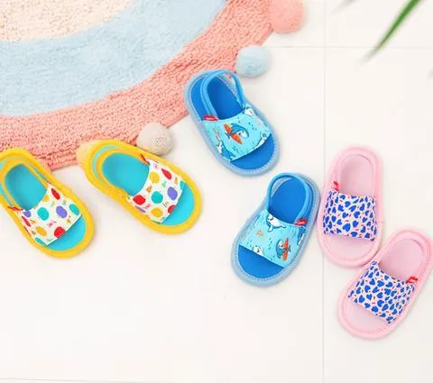 Ozkiz [Mini and Me] Like a Cloud Indoor Noise Reducing Slipper -  Made in Korea